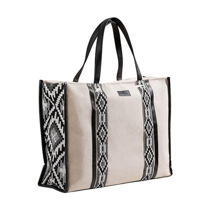 Spacious Compartment & Multiple Pockets handbag
