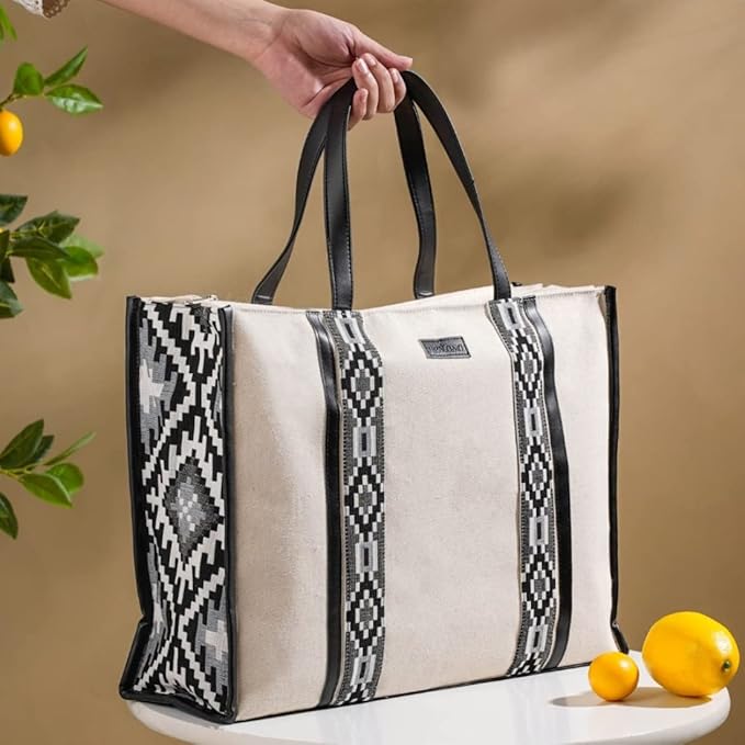 Spacious Compartment & Multiple Pockets handbag