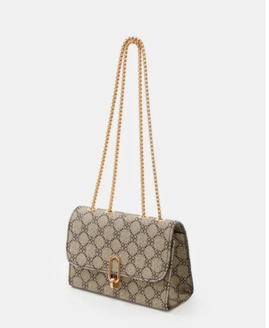 solid bucket shoulder bag