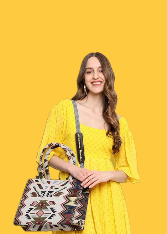 Large Capacity Aztec Pattern Handbag