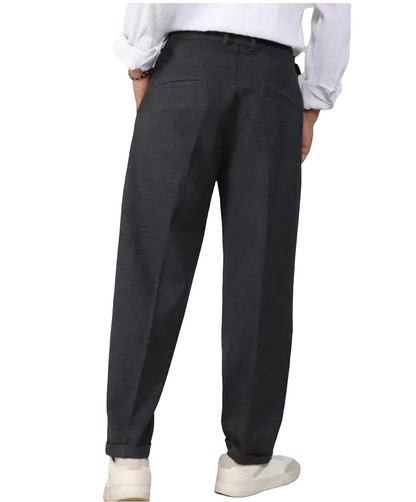 Pleated trousers