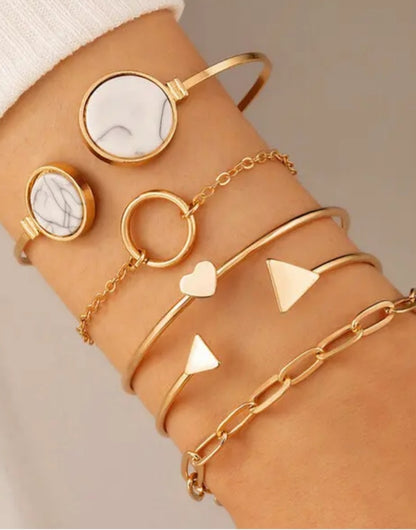 Set pleated bracelets