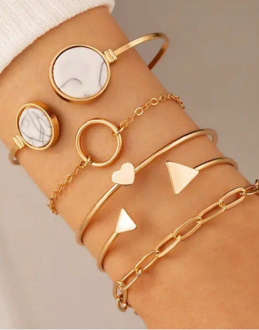 Set pleated bracelets